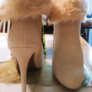 Jennifer Lopez Selena White Faux Fur Heeled Boots